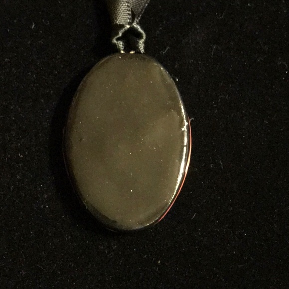 Earring & Pendent Set w/.925 silver - Picture 3 of 5